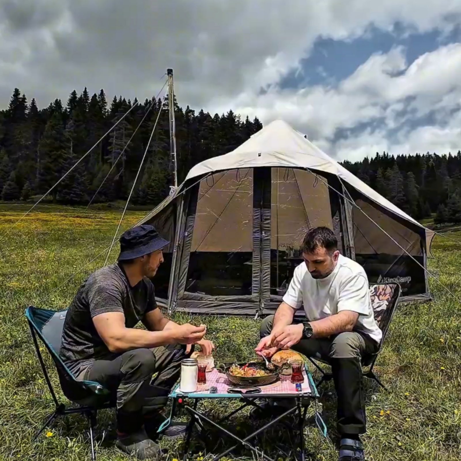 KingCamp Khan Villa 4-Season 4-6 Person Bell Tent